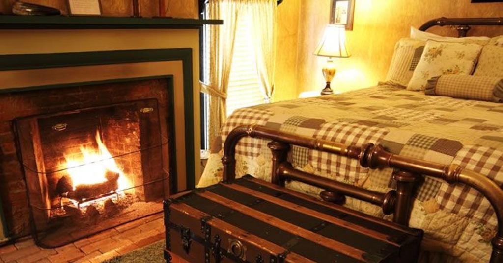 Munro House Bed&Breakfast Jonesville Habitación foto